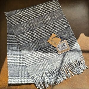 Heritage Traditions Checked 100% Wool Scarf